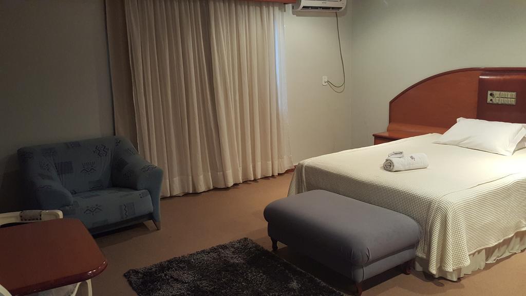Cristal Executive Hotel Francisco Beltrao Bilik gambar